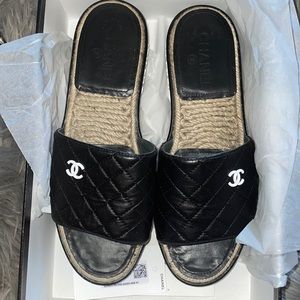 Authentic Chanel Espadrilles slides Blk size 41